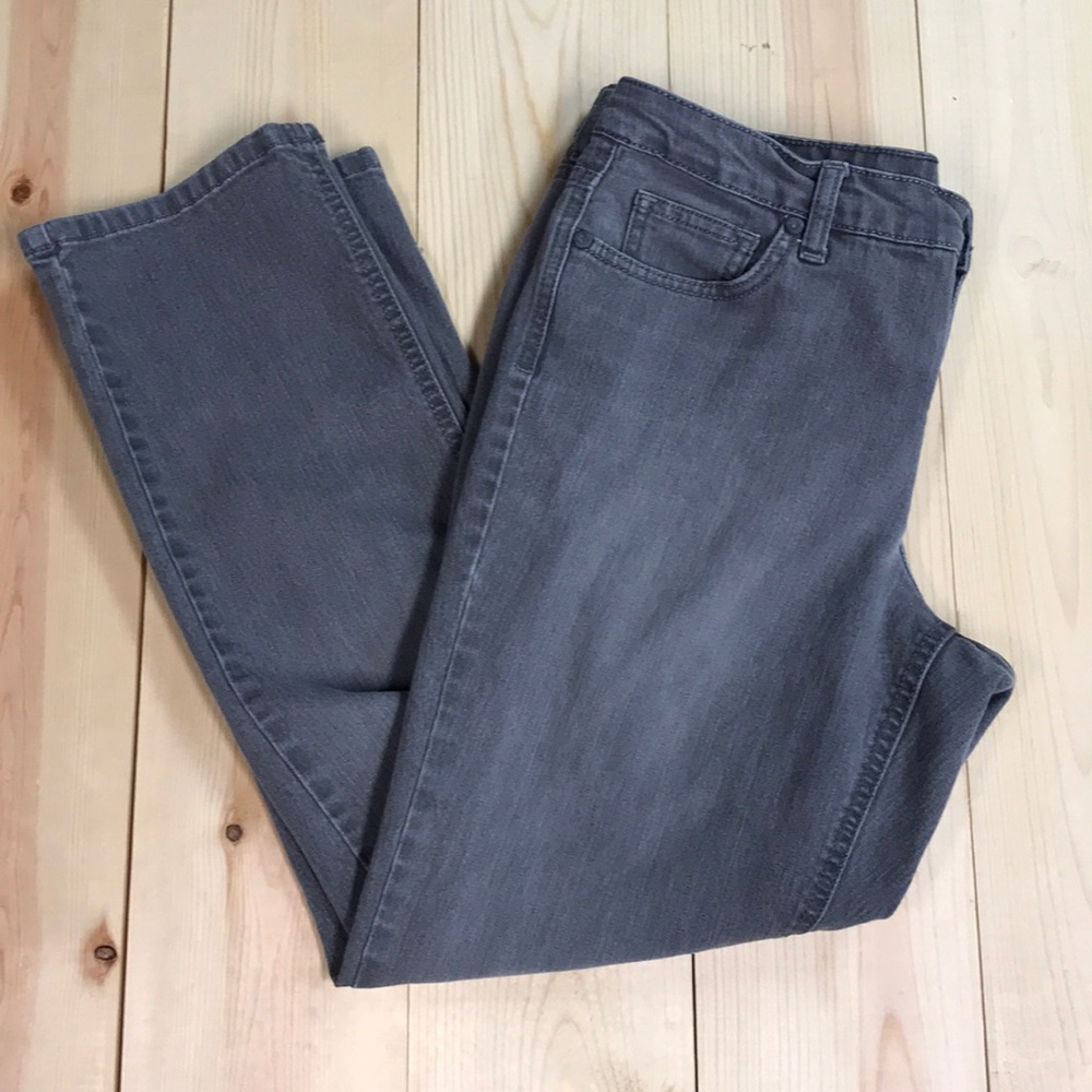 🐝 EUC Ruff Hewn grey denim straight leg jeans